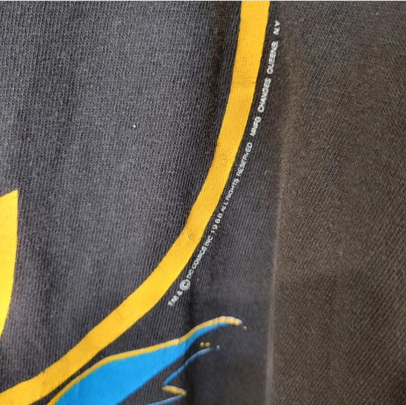 Vintage 1988 Batman changes tee - Picture 4 of 7